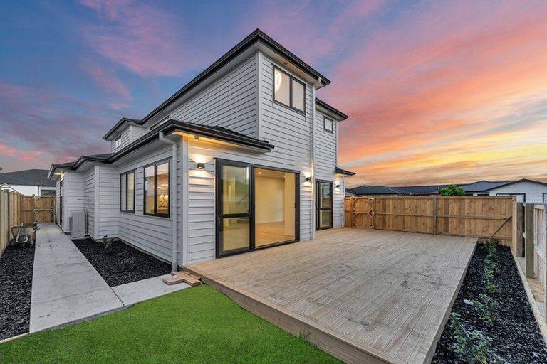 Photo of property in 14 Gertrude Cole Road, Clarks Beach, 2122