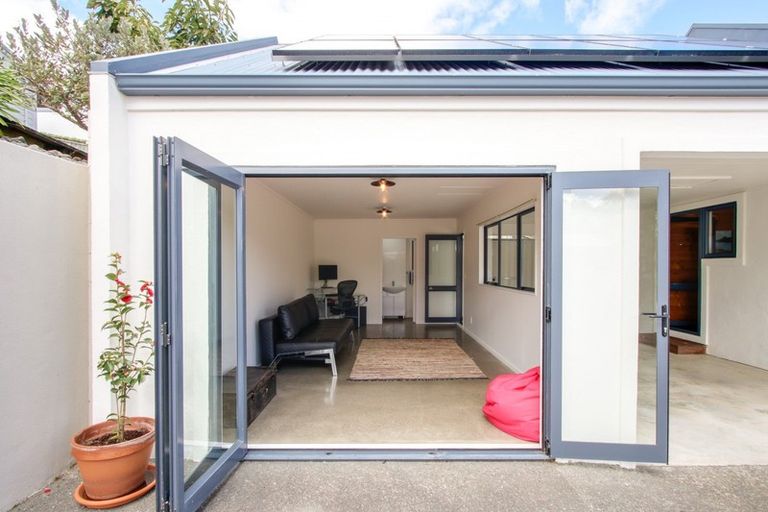 Photo of property in 23a Awarua Crescent, Havelock North, 4130