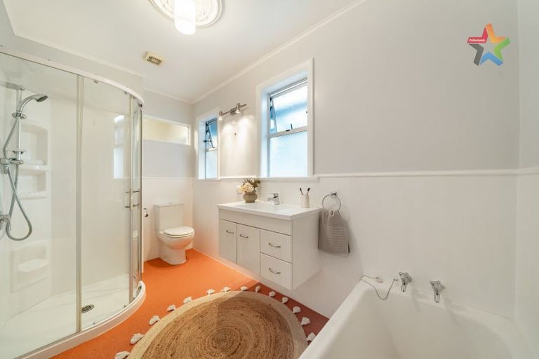 Photo of property in 41 Margaret Road, Raumati Beach, Paraparaumu, 5032