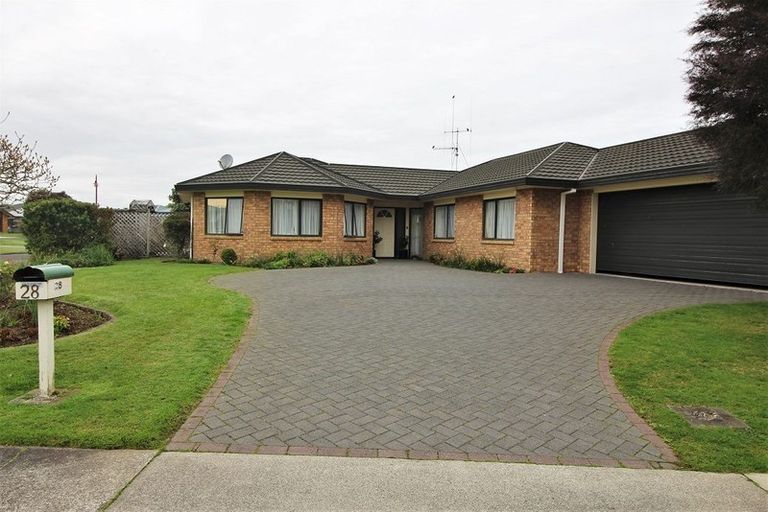 Photo of property in 28 Spinnaker Drive, Flagstaff, Hamilton, 3210