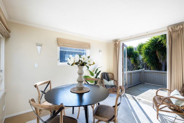 Photo of property in 209 Carrington Street, Vogeltown, New Plymouth, 4310