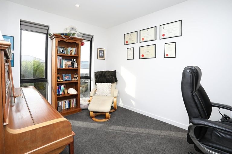 Photo of property in 81 Watt Road, Otatara, Invercargill, 9879