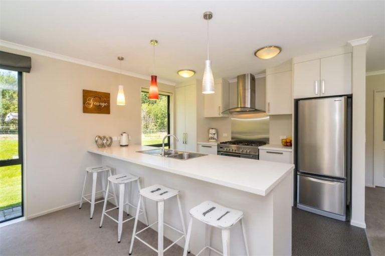 Photo of property in 38 Tara Hills Drive, North Taieri, Mosgiel, 9092