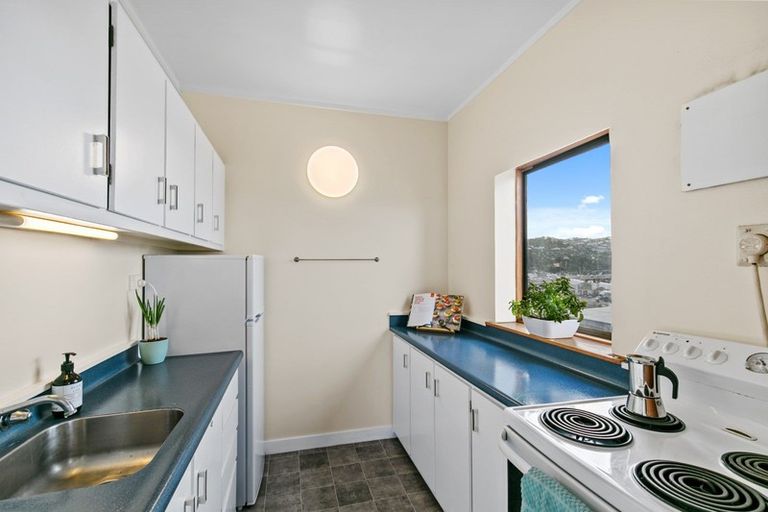 Photo of property in Hobson Court Flats, 66/70 Hobson Street, Thorndon, Wellington, 6011