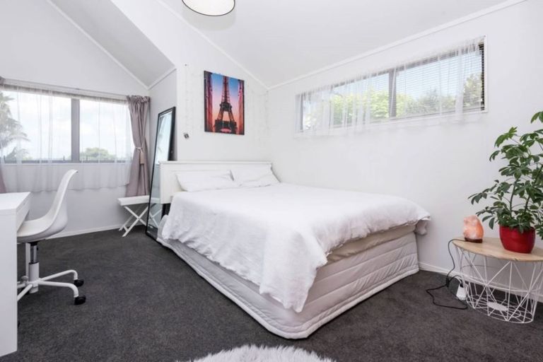 Photo of property in 1/14 Chip Grove, Sunnyhills, Auckland, 2010