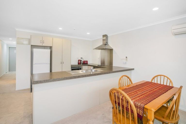 Photo of property in 86 Albert Street, Whitianga, 3510