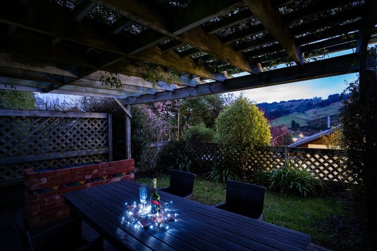 Photo of property in 72 Hocken Street, Kenmure, Dunedin, 9011