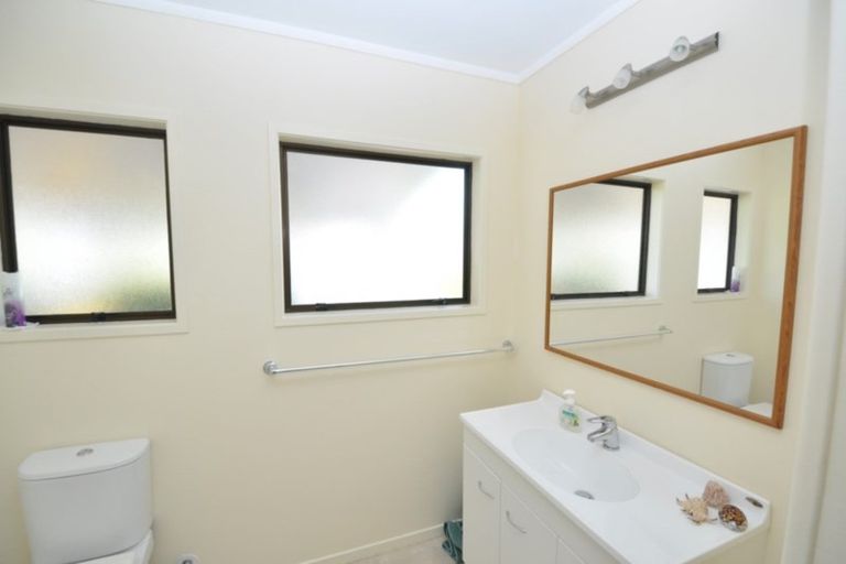 Photo of property in 119 Vista Paku, Pauanui, Hikuai, 3579