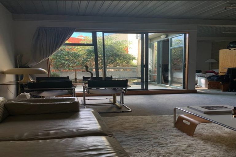 Photo of property in First House Apartments, 5/4 Frederick Street, Te Aro, Wellington, 6011