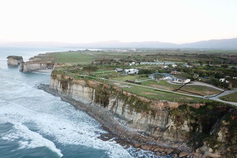 Photo of property in 6 Clifftop Lane, Cape Foulwind, Westport, 7892