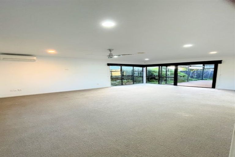 Photo of property in 9 Ben Nevis Place, Northpark, Auckland, 2013