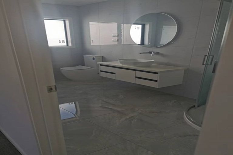 Photo of property in 5 Barque Rise, Long Bay, Auckland, 0630