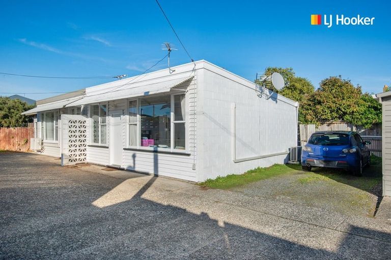 Photo of property in 28b Hargest Crescent, Saint Kilda, Dunedin, 9012