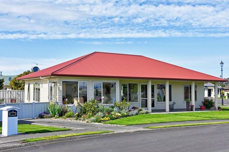 Photo of property in 11 Norris Way, Masterton, 5810