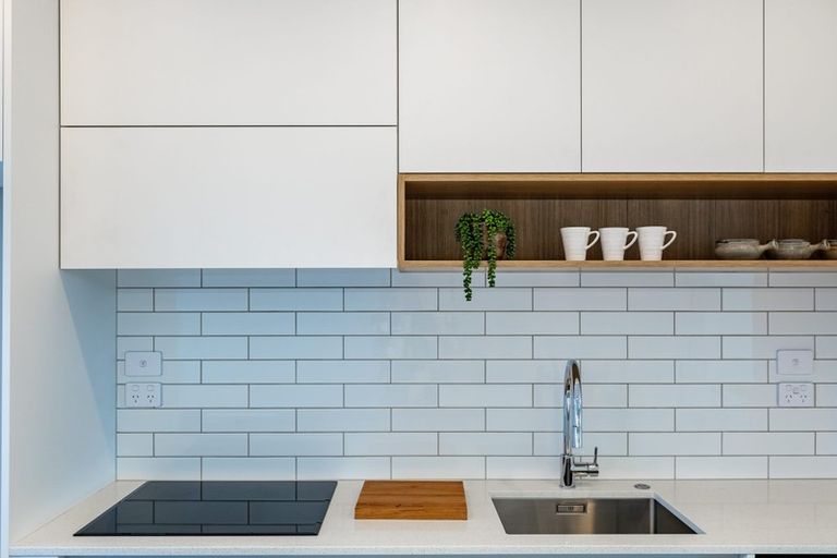 Photo of property in 11b Rangeview Road, Sunnyvale, Auckland, 0612