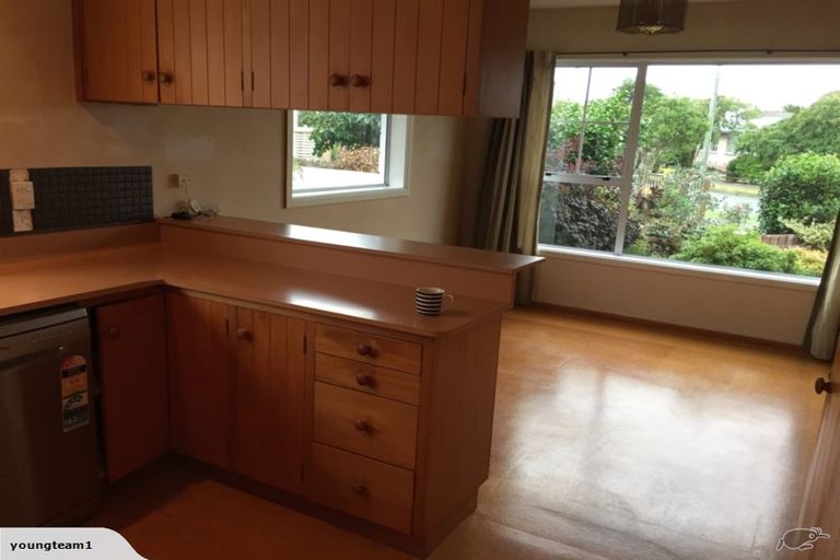 Photo of property in 33 Stackhouse Avenue, Bishopdale, Christchurch, 8053