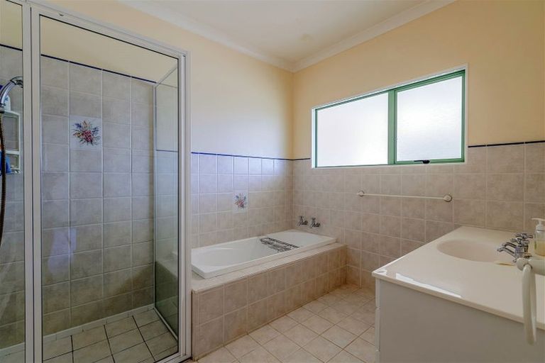 Photo of property in 3254 Pourerere Road, Pourerere, Waipawa, 4271