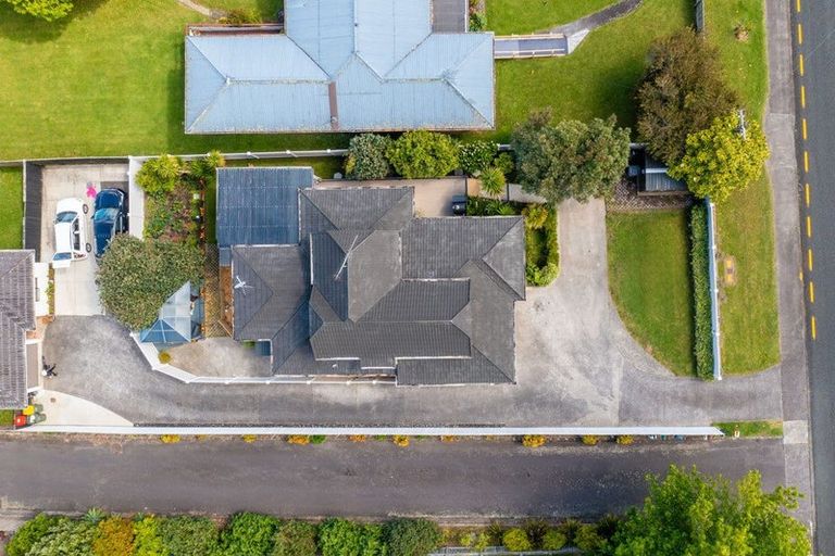 Photo of property in 2/84 Verbena Road, Birkdale, Auckland, 0626