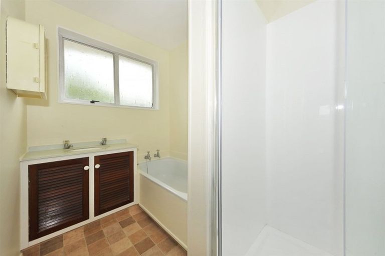 Photo of property in 2/3 Sequoia Place, Parklands, Christchurch, 8083