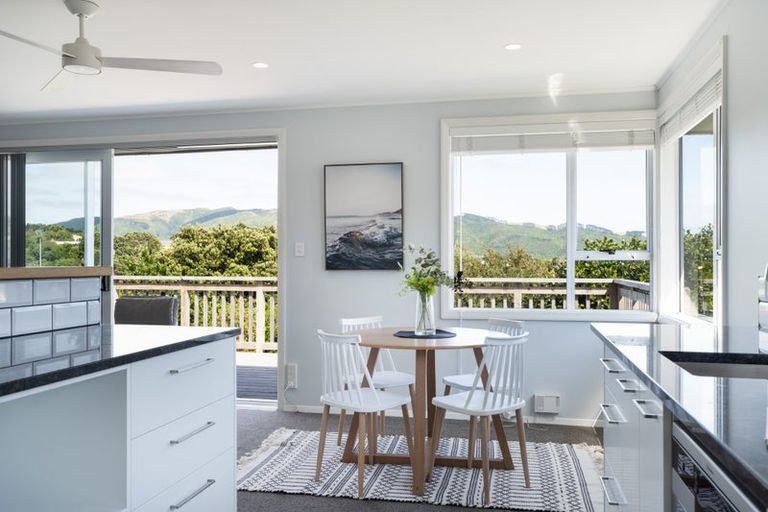 Photo of property in 26 Sievers Grove, Cannons Creek, Porirua, 5024