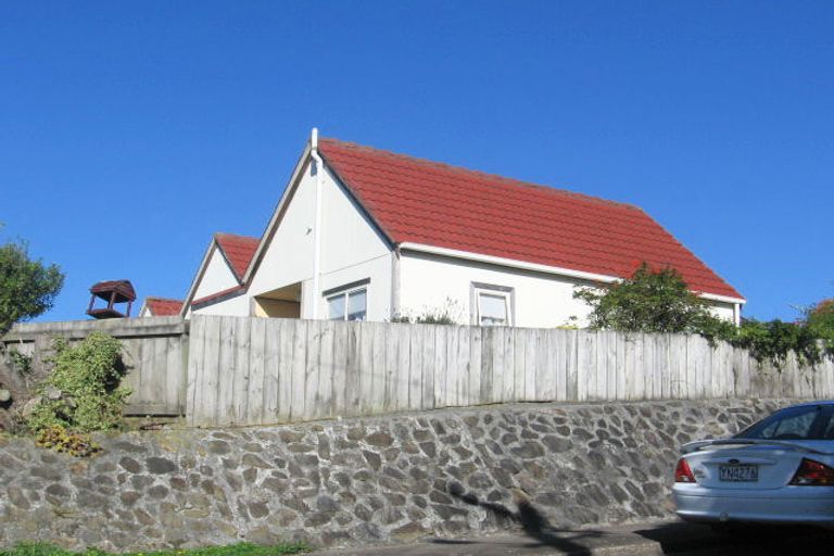 Photo of property in 1/2 Angell Street, Johnsonville, Wellington, 6037