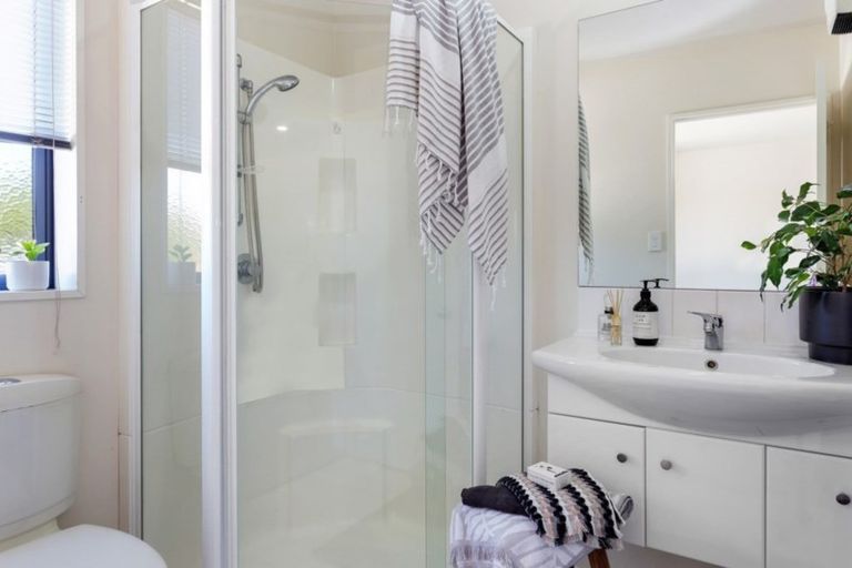 Photo of property in 7 Willowside Place, Amberley, 7410