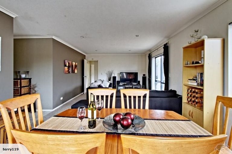 Photo of property in 7 Henry Partington Place, Greenhithe, Auckland, 0632