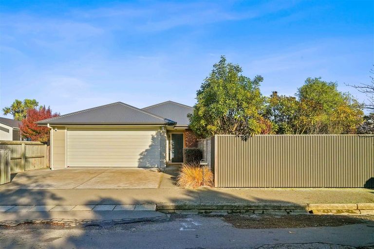 Photo of property in 21 Dominion Avenue, Spreydon, Christchurch, 8024