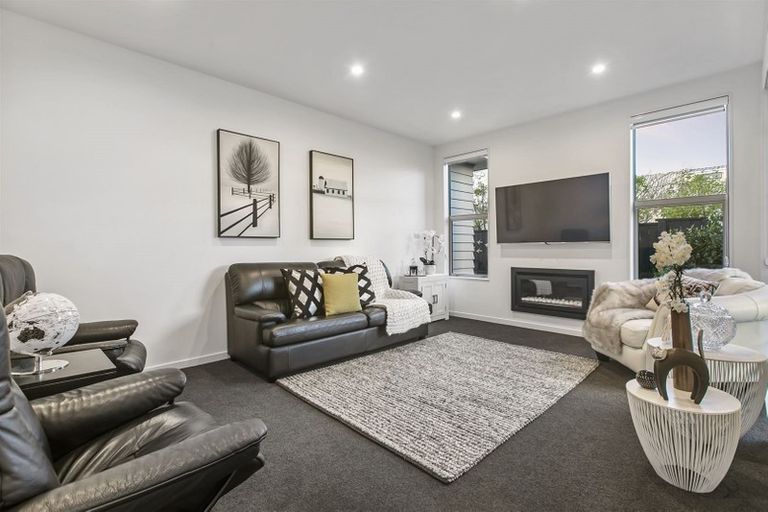 Photo of property in 14a Sylvan Park Avenue, Milford, Auckland, 0620