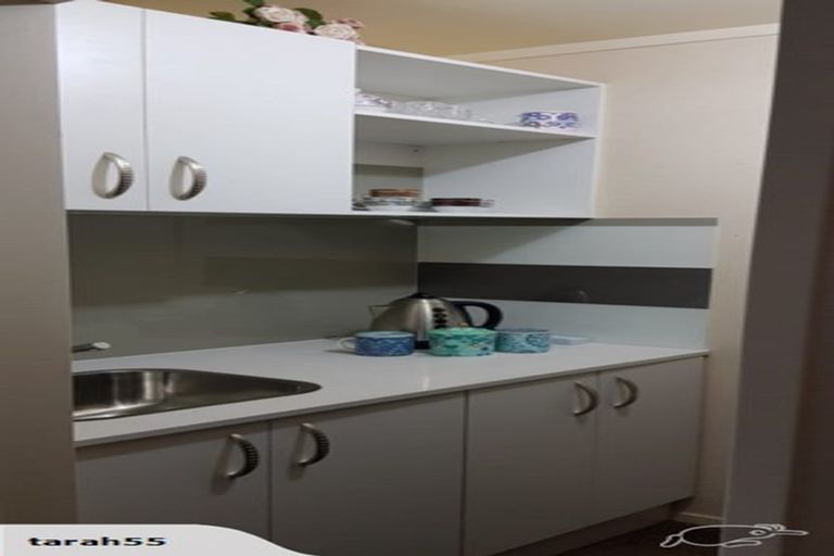 Photo of property in 5 Glendawn Place, Bayview, Auckland, 0629