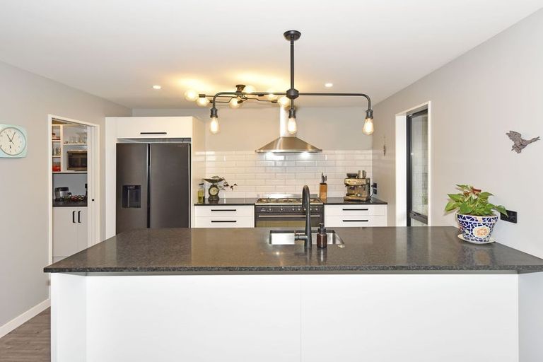 Photo of property in 2 Nicolau Avenue, Rolleston, 7615