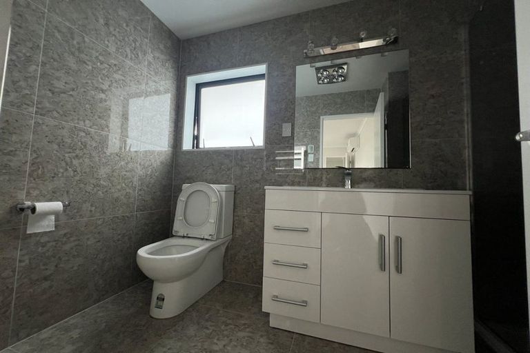 Photo of property in 99 Flat Bush School Road, Flat Bush, Auckland, 2019