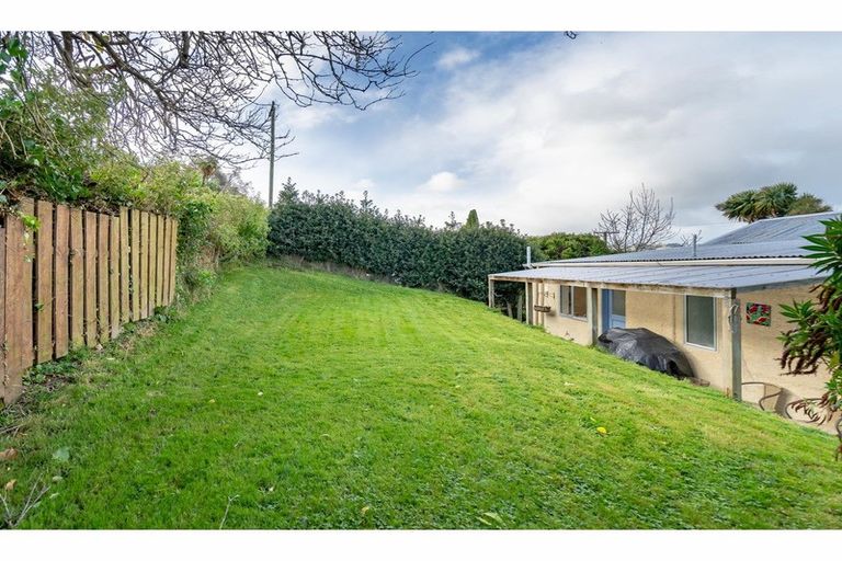 Photo of property in 51 Manapouri Street, Ravensbourne, Dunedin, 9022