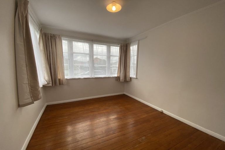 Photo of property in 25 Gadsby Street, Avalon, Lower Hutt, 5011