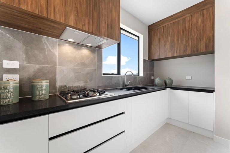 Photo of property in 20 Triangle Road, Massey, Auckland, 0614