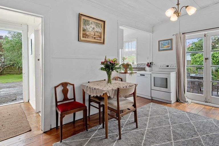 Photo of property in 16 George Street, Hikurangi, 0114