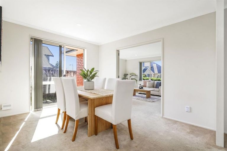 Photo of property in 7 Finchley Place, Hamilton East, Hamilton, 3216