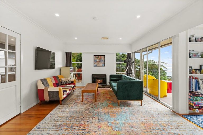 Photo of property in 57 Rona Street, Eastbourne, Lower Hutt, 5013