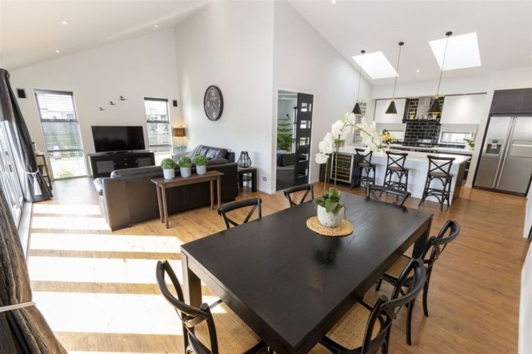 Photo of property in 19 Sloan Avenue, Rangiora, 7400