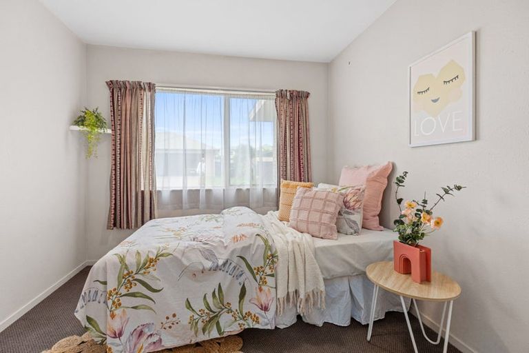 Photo of property in 72 Evans Road, Papamoa Beach, Papamoa, 3118