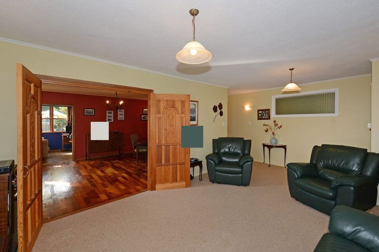 Photo of property in 18 Whirinaki Crescent, Heretaunga, Upper Hutt, 5018