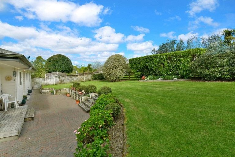 Photo of property in 12 Wyn Close, Kaukapakapa, 0871