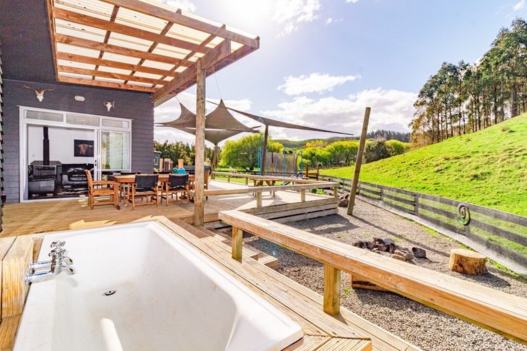 Photo of property in 653 No 3 Line, Okoia, Whanganui, 4582