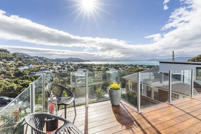 Photo of property in 69 Mantell Street, Seatoun, Wellington, 6022