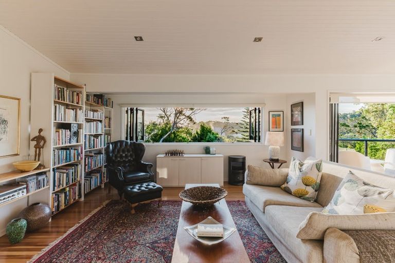 Photo of property in 42 Tizard Road, Birkenhead, Auckland, 0626