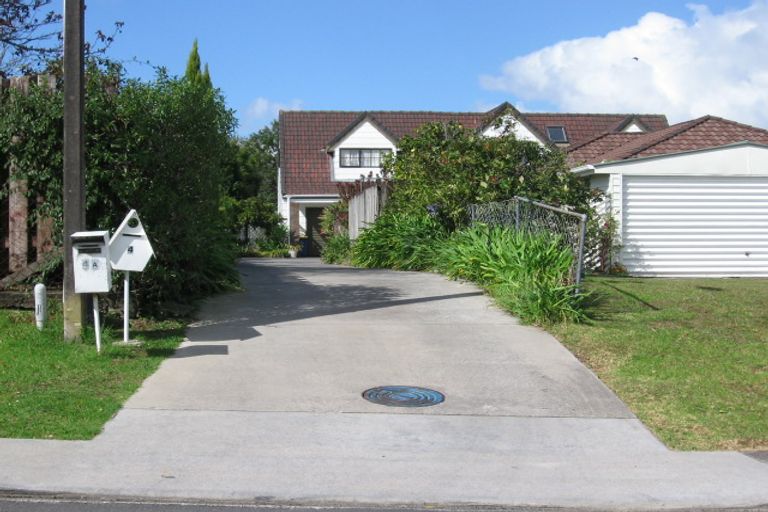 Photo of property in 1/4 Essex Street, Te Atatu South, Auckland, 0610