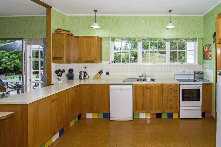 Photo of property in 27 Plunket Street, Kelburn, Wellington, 6012