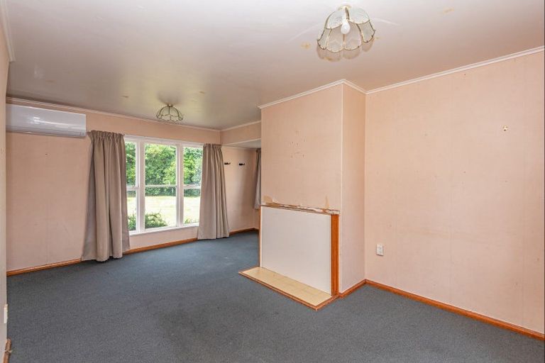 Photo of property in 8 Renfrew Place, Highbury, Palmerston North, 4412
