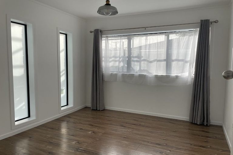 Photo of property in 10/767 Beach Road, Browns Bay, Auckland, 0630