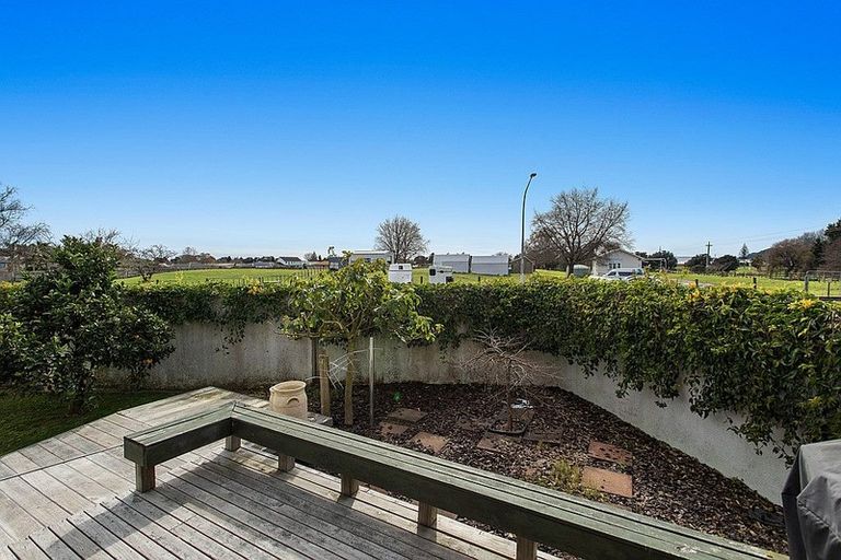 Photo of property in 3 Awatapu Drive, Whakatane, 3120